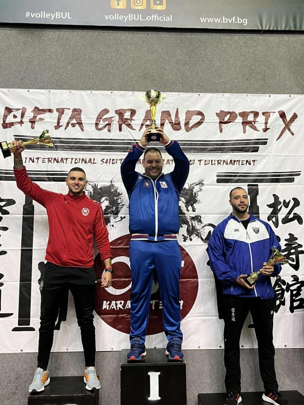 „Файтърс – НСА“ спечели второ място на международен турнир по карате шотокан