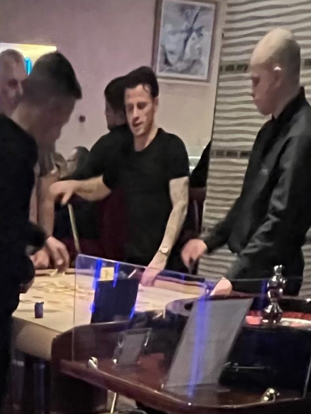 Задава се буря в ЦСКА: "Кюстендилеца" пусна скандална снимка