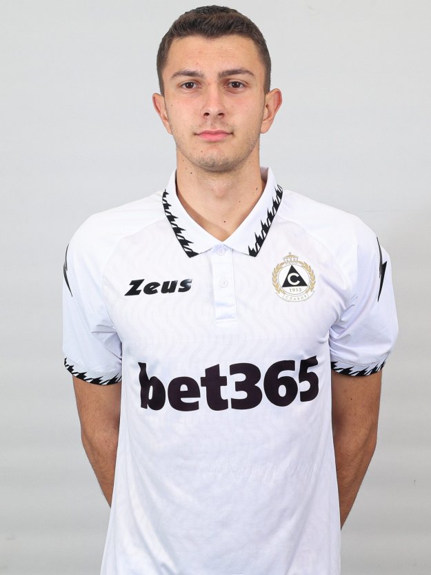 Трансферна война между ЦСКА и Левски за звезди на Славия