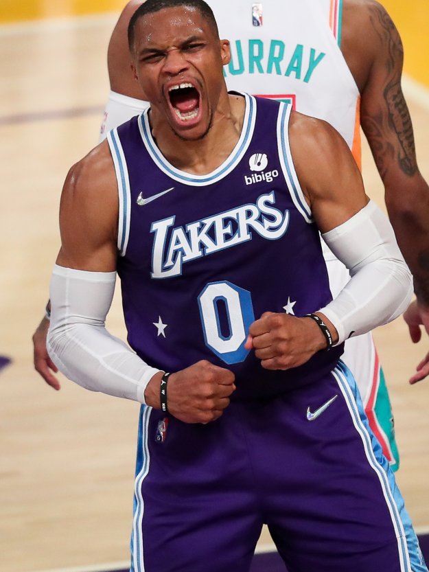 Чудо! След почти 6 години Уестбрук не направи грешка в НБА