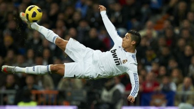 Роналдо и Реал отвърнаха на Барса и Меси