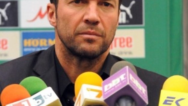 Матеус бесен: Не може да играем пред 100 човека