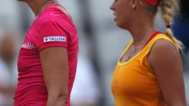 Шарапова мачка, Возняцки не успя да се измъкне от нищото