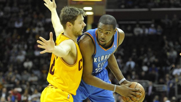 Дюрант продължава да преследва рекорд на Въздушния Джордън