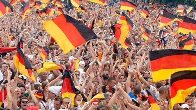 10 000 билета за турците в Берлин