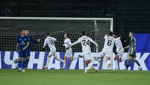 Мнението на Gol.bg: Сега е лесно да се критикува съставът на Левски, Веласкес допусна друга грешка 