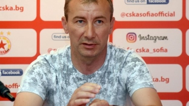 ЦСКА мачка, Стамен Белчев недоволства