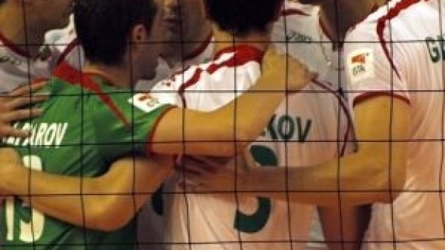 Нов гаф с екипировката на волейболистите ни