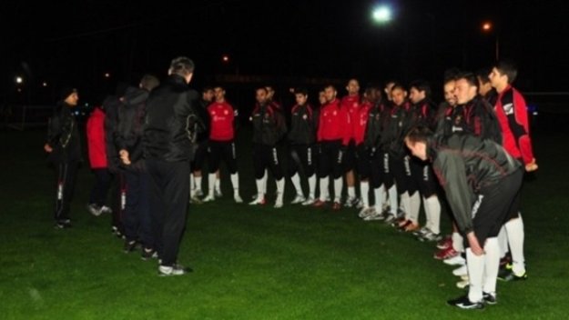 Нджонго Присо си намали заплатата в ЦСКА