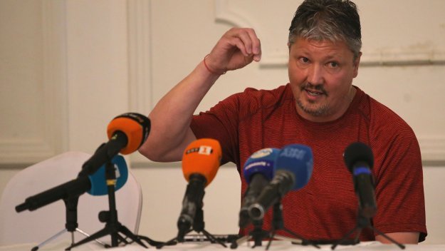 Скандал: Здравко от "Ритон" оплю мощно Любо Пенев