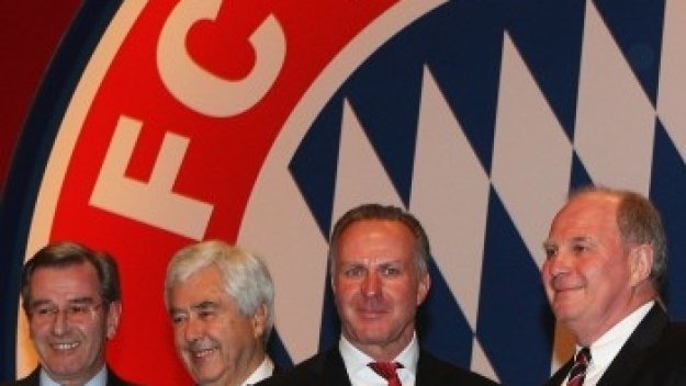 Байерн отлъчи атакувалите Нойер