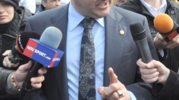 Муши изля гнева си срещу Гигов: Крие се като мишка