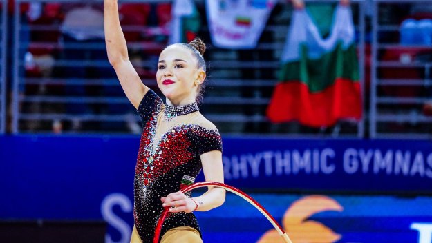 Стилияна Николова поведе в многобоя в София