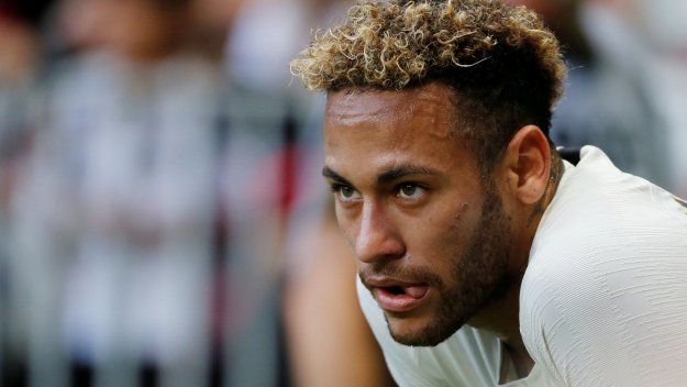 Неймар разкри любимата си позиция, забрани сравненията с Меси