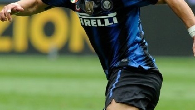 Снайдер: Поласкан съм от интереса на Юнайтед, но съм щастлив в Интер