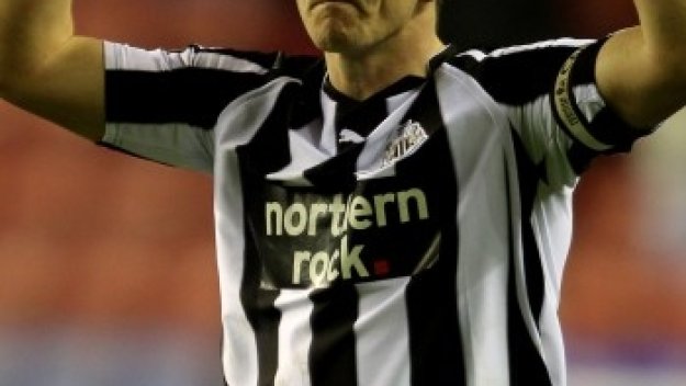 Джоуи Бартън отложи подписването на новия си договор