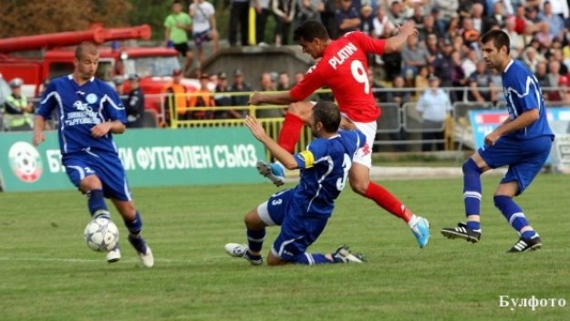 В Светкавица играли за 50 бона срещу ЦСКА