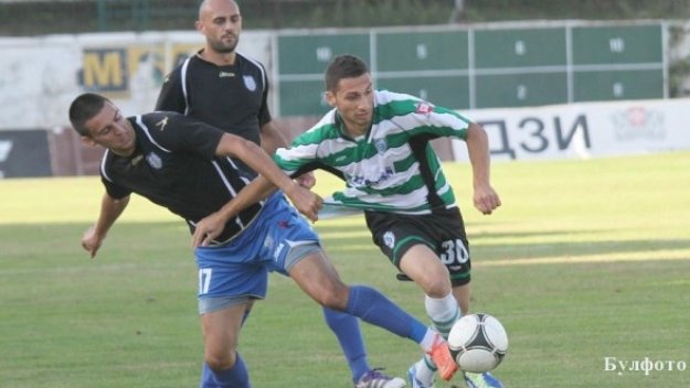 Черно море надви трудно Берое