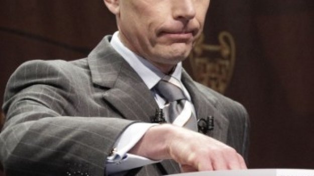 Емилио Бутрагеньо дипломатичен към кипърците