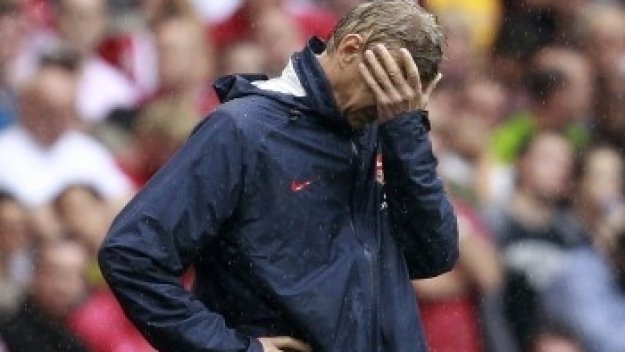 Венгер пазарува &quot;на едро&quot; от Челси, взима Малуда, Алекс и Бенаюн