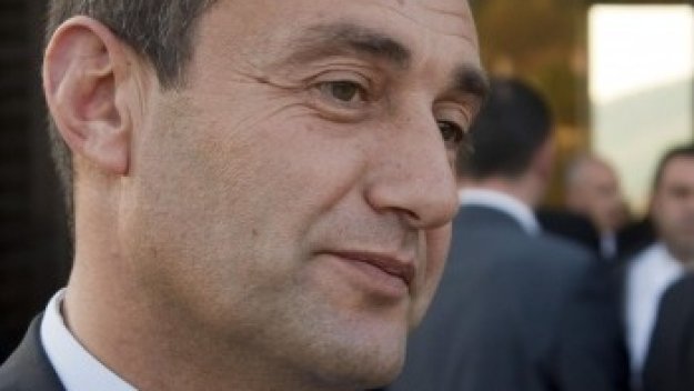 Спряха парите на стрелбата