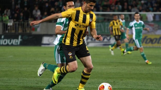 "Канарче" отлетя към Румъния