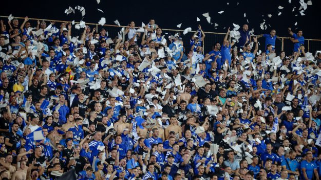 От АЗ: Каква атмосфера! Чувахме феновете и извън стадиона