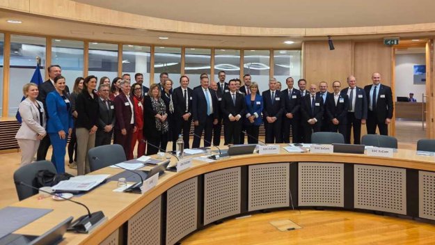 Стефка е в историята: Весела Лечева участва на важна среща на МОК