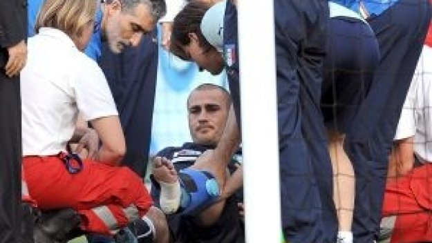 Канаваро: Оставам с отбора, за да ги подкрепям