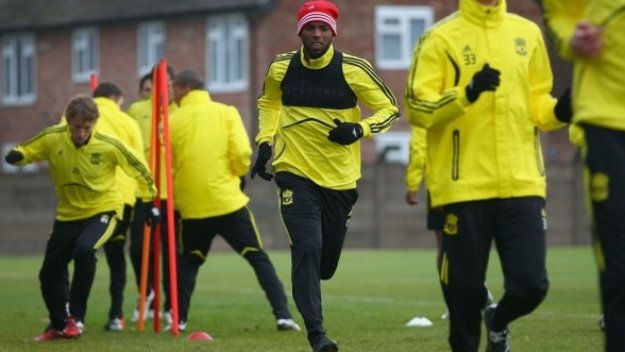 Бабел ще дава обяснения пред ФА заради нападките към Хауърд Уеб