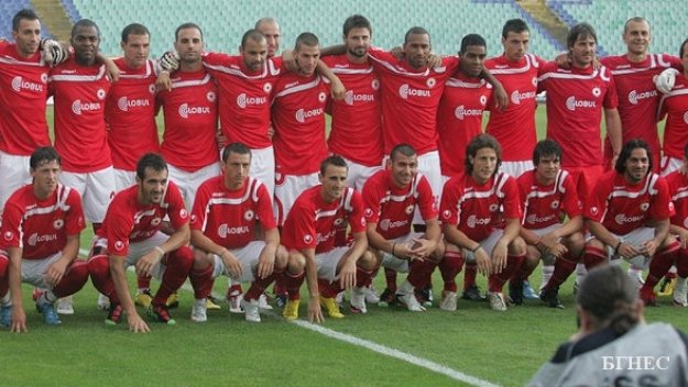 Червените се отказаха от контрола преди мача с Малеш