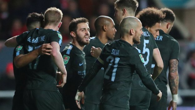 Сити е на финал за Купата на Лигата след зрелищен успех над Бристол