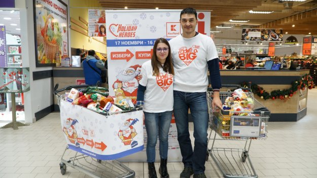 Владо Николов стана доброволец на Holiday Heroes