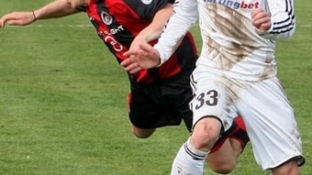 Венци Стефанов иска 2 победи от Славия