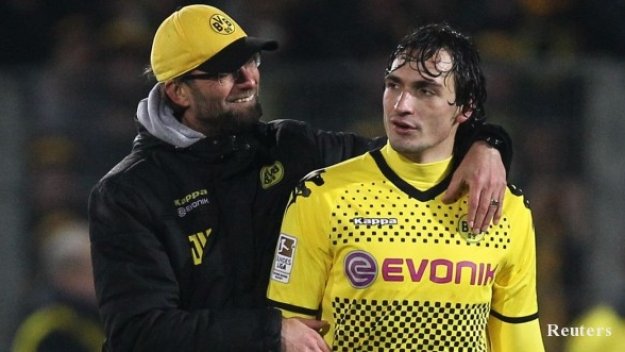 Клоп бесен на Хумелс, защитникът аут за близо месец