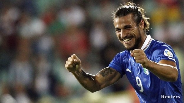 Освалдо посвети головете на дъщеря си