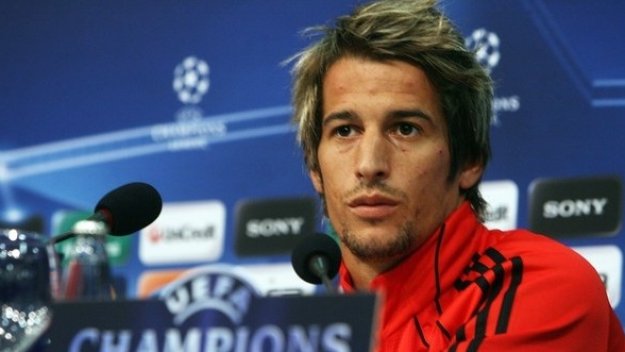 Милан следи Фабио Коентрао