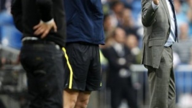 Хихон уволни треньора Пресиaдo