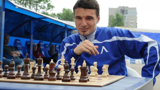 Христо Йовов купи титлата на Левски за 22 бона