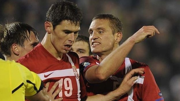 Сърбия без Неманя Видич срещу Италия