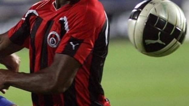 Асамоа носи 850 хил. долара на Гигов