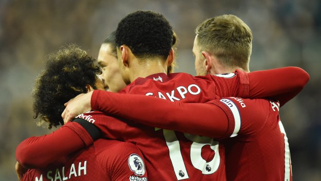Силен Ливърпул удари Нюкасъл с 2:0