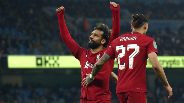 Традицията си е традиция! И Световното не може да спре "най-футболния" ден за годината!