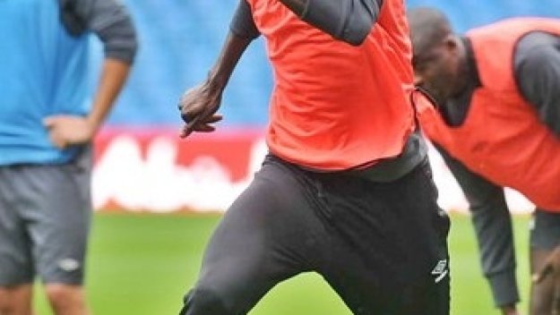 Адебайор открито призна, че мисли да напусне Сити