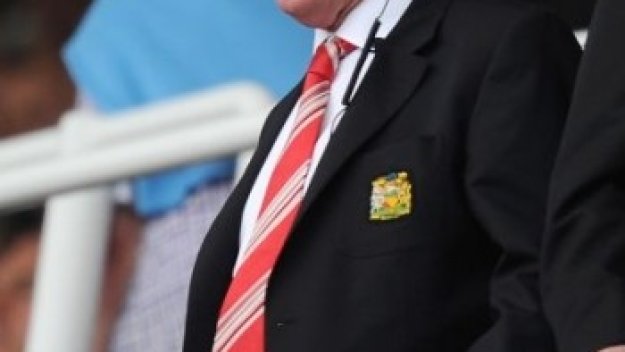 Фърги удари рамо на Торес и Анчелоти