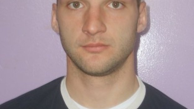 Гърци напират за Нико Петров