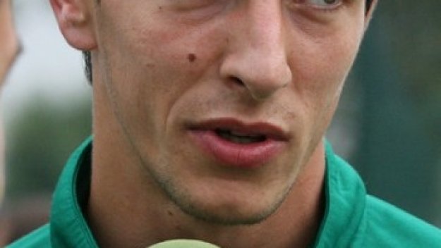 Сръбска лечителка оздрави Манолев
