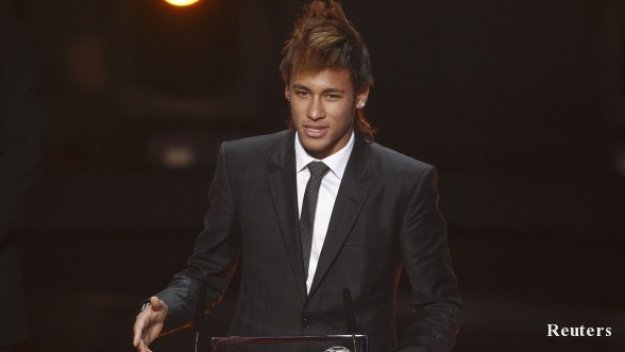 Неймар подписа нов договор със Сантош