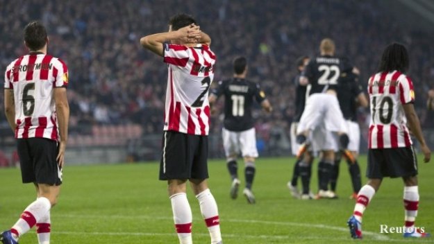 Аякс удари ПСВ в голямото дерби на Холандия