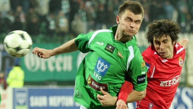 Георги Христов игра половин час при загуба на Висла за Купата
